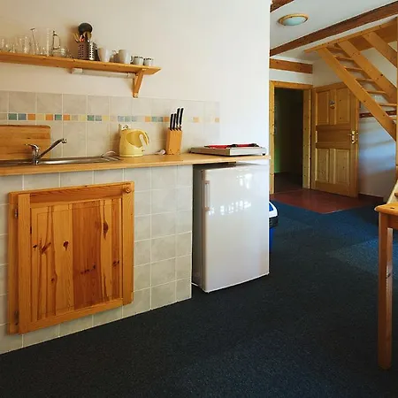 V Zahrade Apartment Mlade Buky